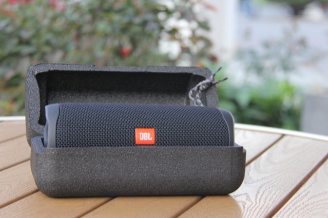 jbl flip5蓝牙音箱评测：为生活增添听音乐趣的第4张示图