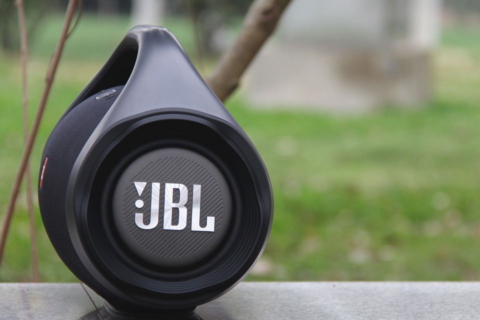 jbl boombox2蓝牙音箱评测：炸翻户外聚会现场的第2张示图