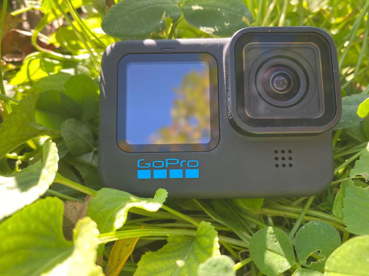 gopro hero10 black自拍续航运动相机评测：十米防水机身让拍摄不受限制的第3张示图