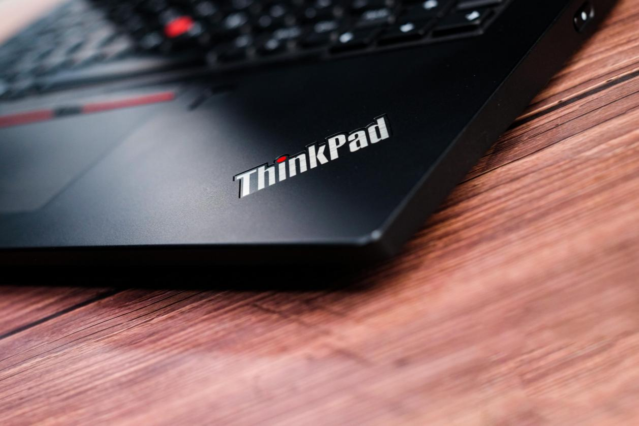 职场中叱诧风云的商务本——联想thinkpads2笔记本怎么样？的第4张示图