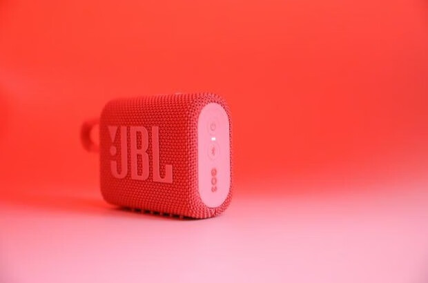 jbl go3便携式蓝牙音箱评测：防尘防水更耐用的第6张示图