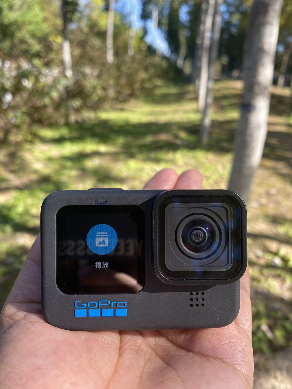 gopro hero10 black自拍续航运动相机评测：十米防水机身让拍摄不受限制的第5张示图