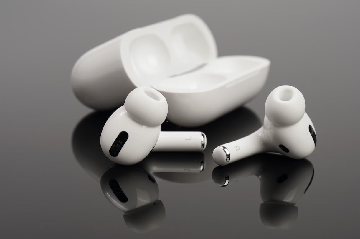 对比多款降噪耳机，airpods pro还值得入手吗？的第1张示图