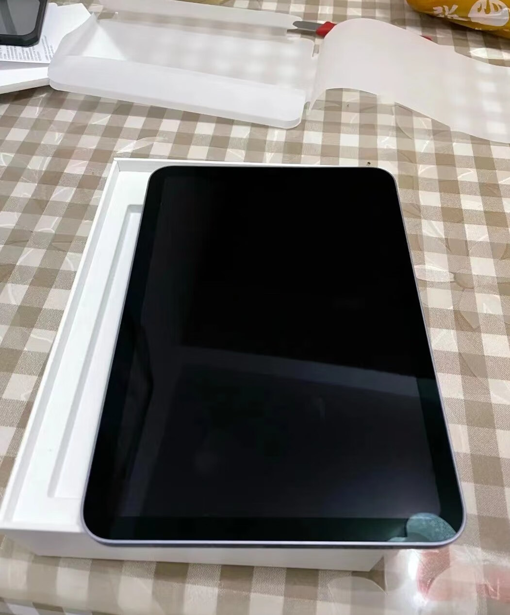 苹果ipad8.3英寸简评：小巧的机身，拥有强大的性能的第2张示图