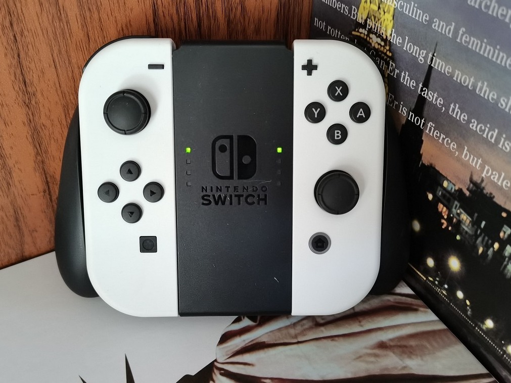 任天堂switch游戏机oled版测评：体感游戏，享受快乐的第3张示图