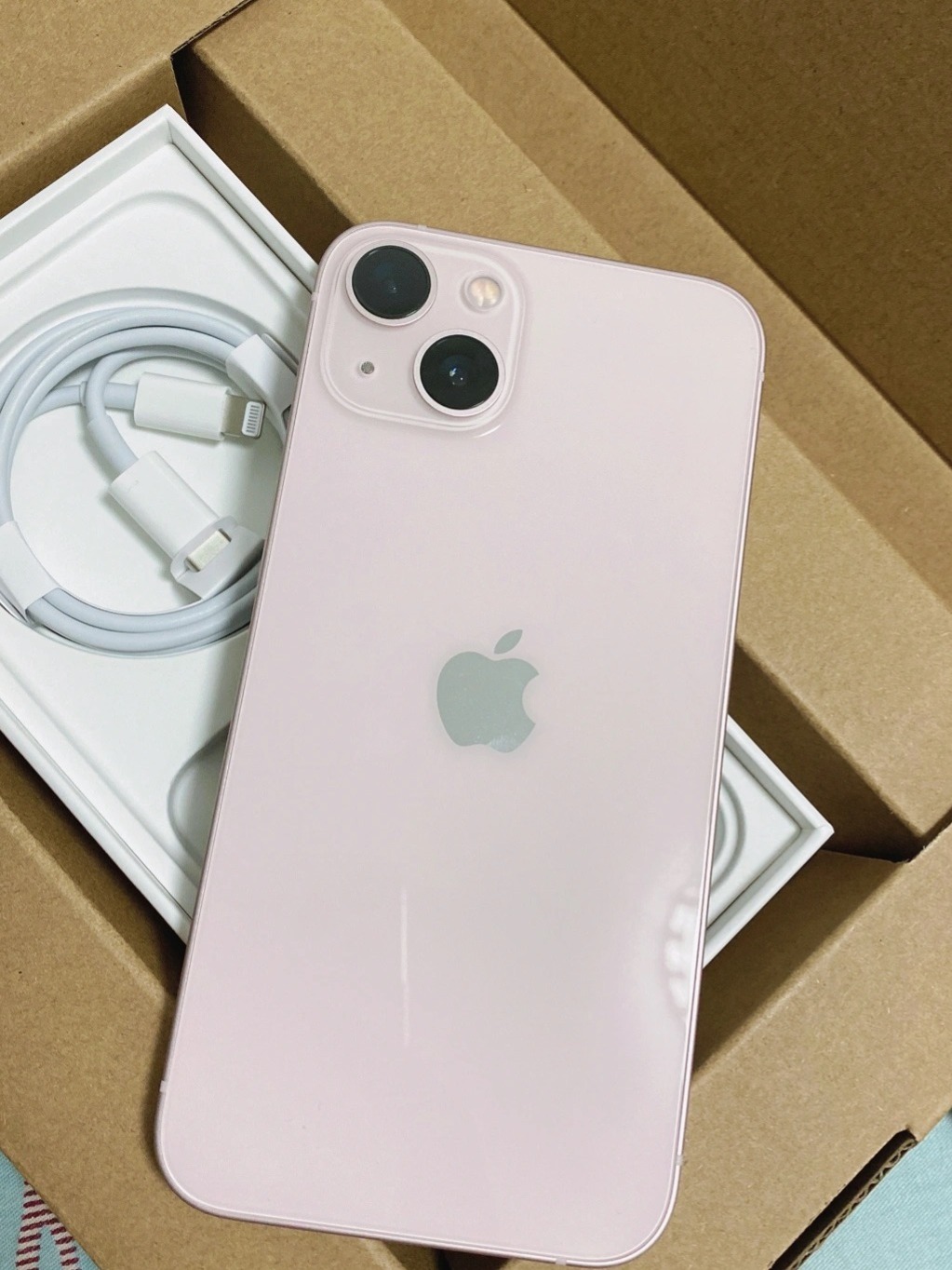 苹果iphone 13手机的性能怎么样？值得入手吗？的第1张示图