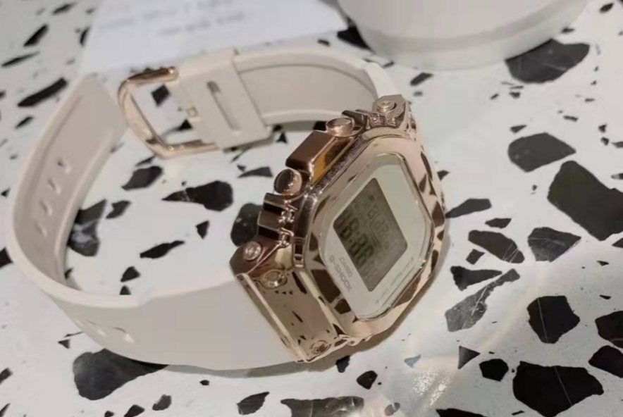 测评卡西欧g-shock girls经典小方块系列手表怎么样？的第3张示图