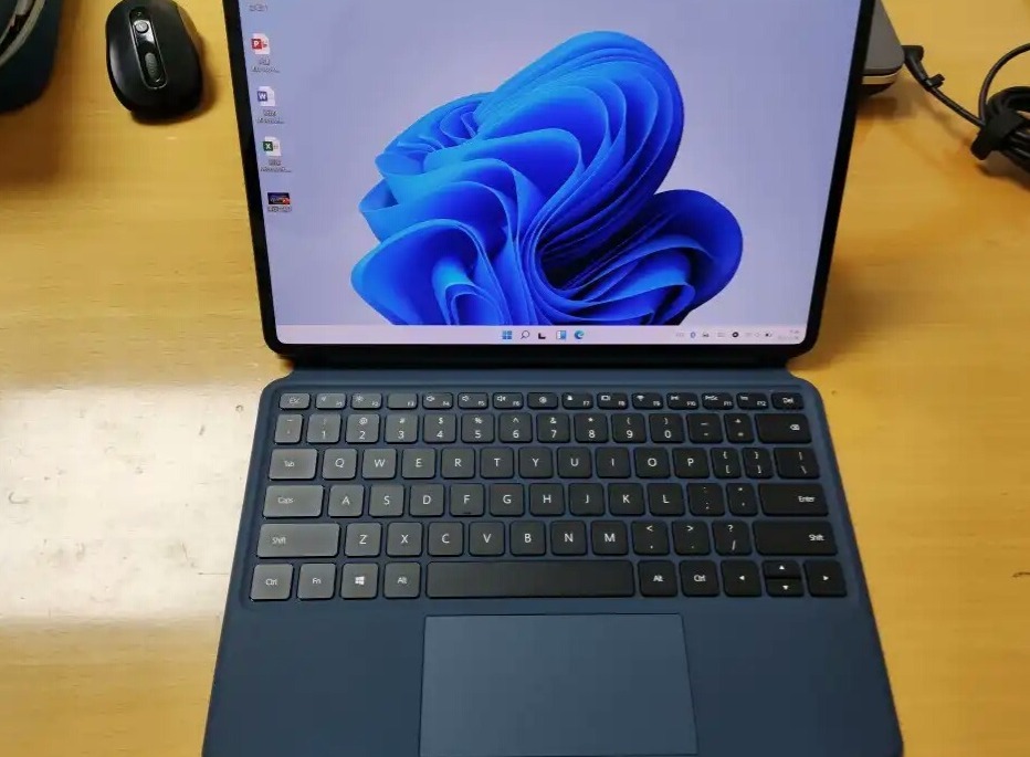 华为matebook e12.6英寸二合一笔记本简评：优质配置，可随身携带的第1张示图