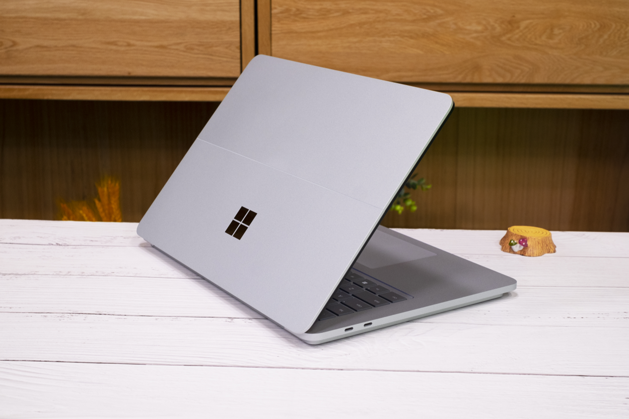 重塑办公体验，微软surface laptop studio商用版笔记本为何能成为高端的代名词？的第4张示图